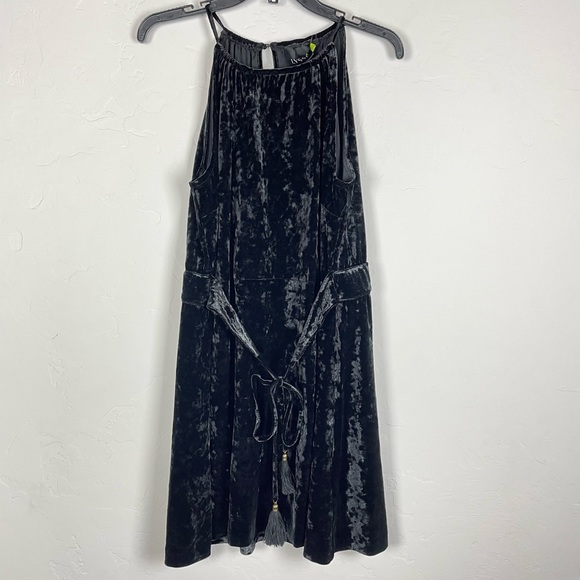 Lysse Willa Dress Crushed Velvet‎ Solid Black Tie Waist - Picture 1 of 8
